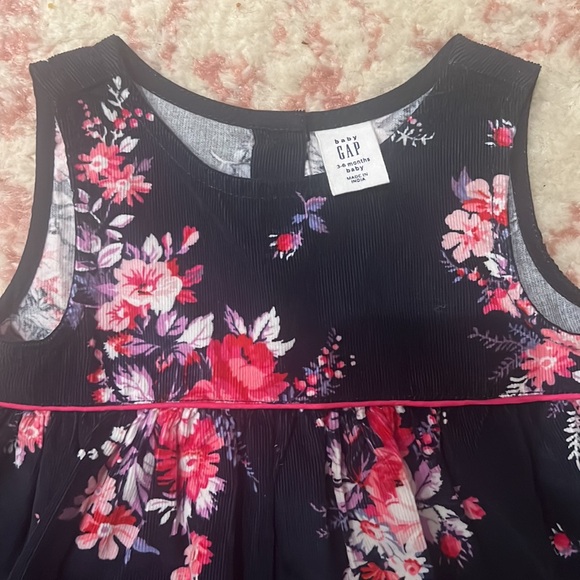 Gap baby corduroy dress - Picture 2 of 3